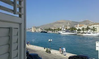 Bed & Breakfast Villa Liza 3*